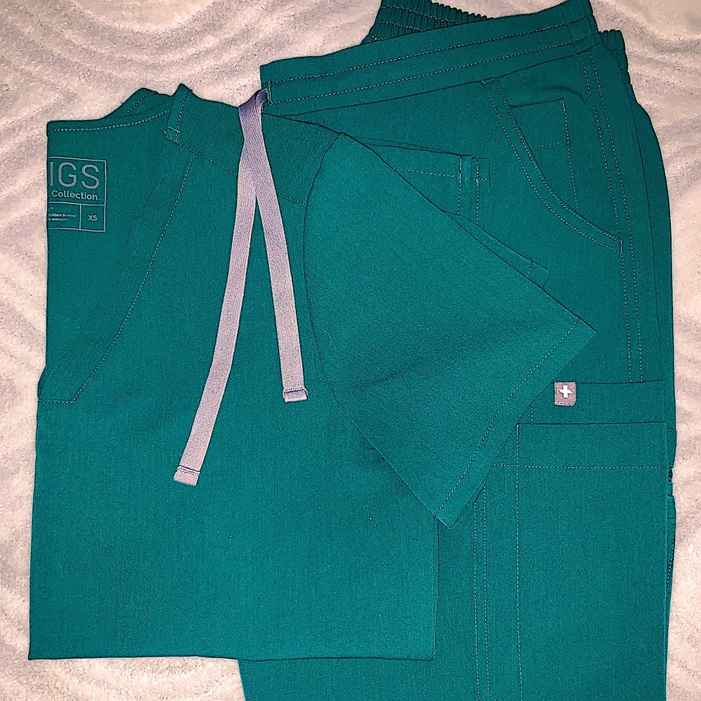 Figs scrubs